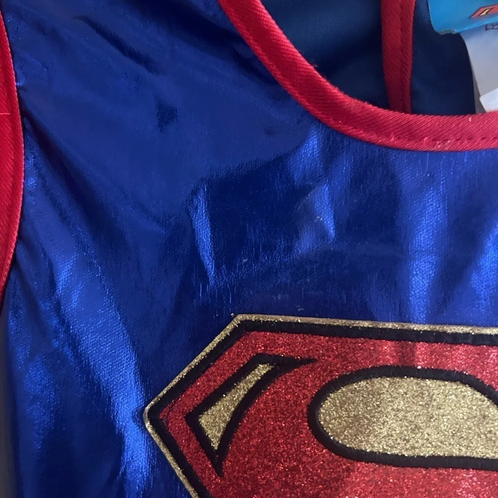 Super Girl Costume - Picture 3 of 6